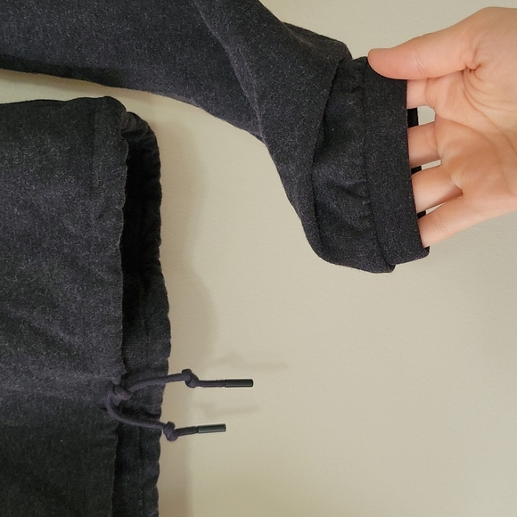 Babaton Weekender Hoodie - Picture 6 of 9